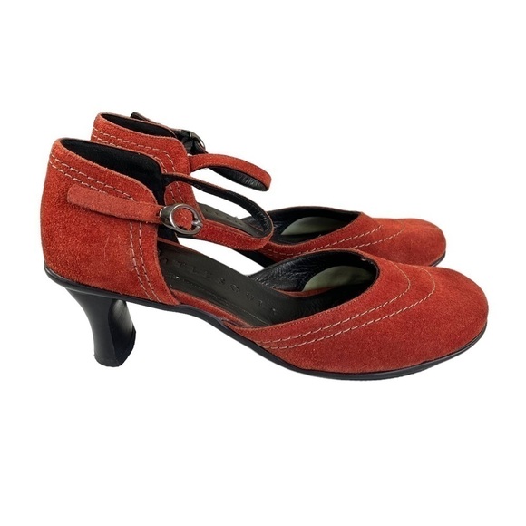 Gentle Souls Red Suede Heels - Picture 4 of 9